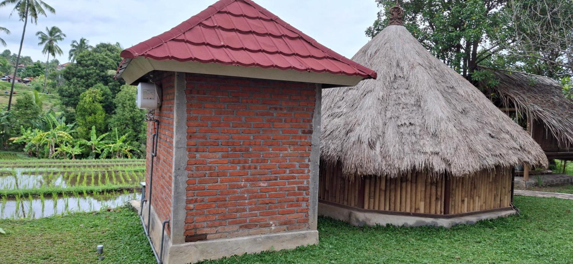 Uma Nirmala Aling-Aling Singaraja Exterior foto